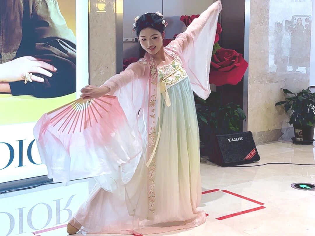 695b86d7513b1 1277ÐǼʵç×Ó(ÖйúÓÎ)¹Ù·½ÓÎÏ·ÍøÖ·